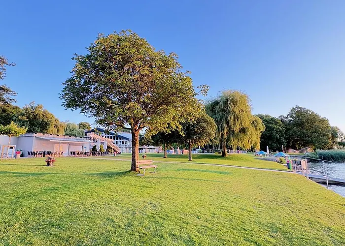 Ahornlounge Am Murtensee