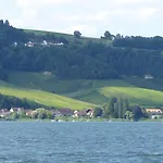 Ahornlounge Am Murtensee アパート Faoug