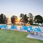 Ahornlounge Am Murtensee アパート *