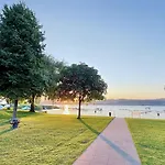 Ahornlounge Am Murtensee アパート Faoug