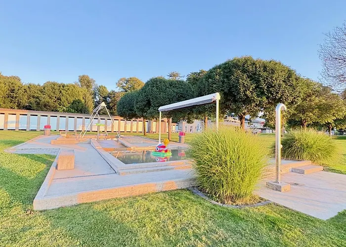 Ahornlounge Am Murtensee アパート *